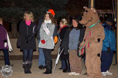 Holiday Extravaganza tree lighting royalty with Scooby-Doo