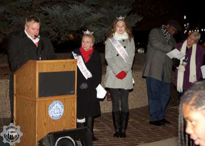 Glenn Konopaskie and other Holiday Extravaganza tree lighting celebrities