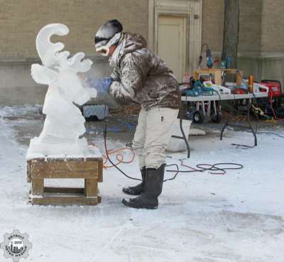 Ice sculpture