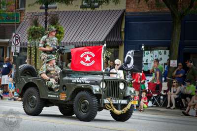 Jeep-mounted machine gun